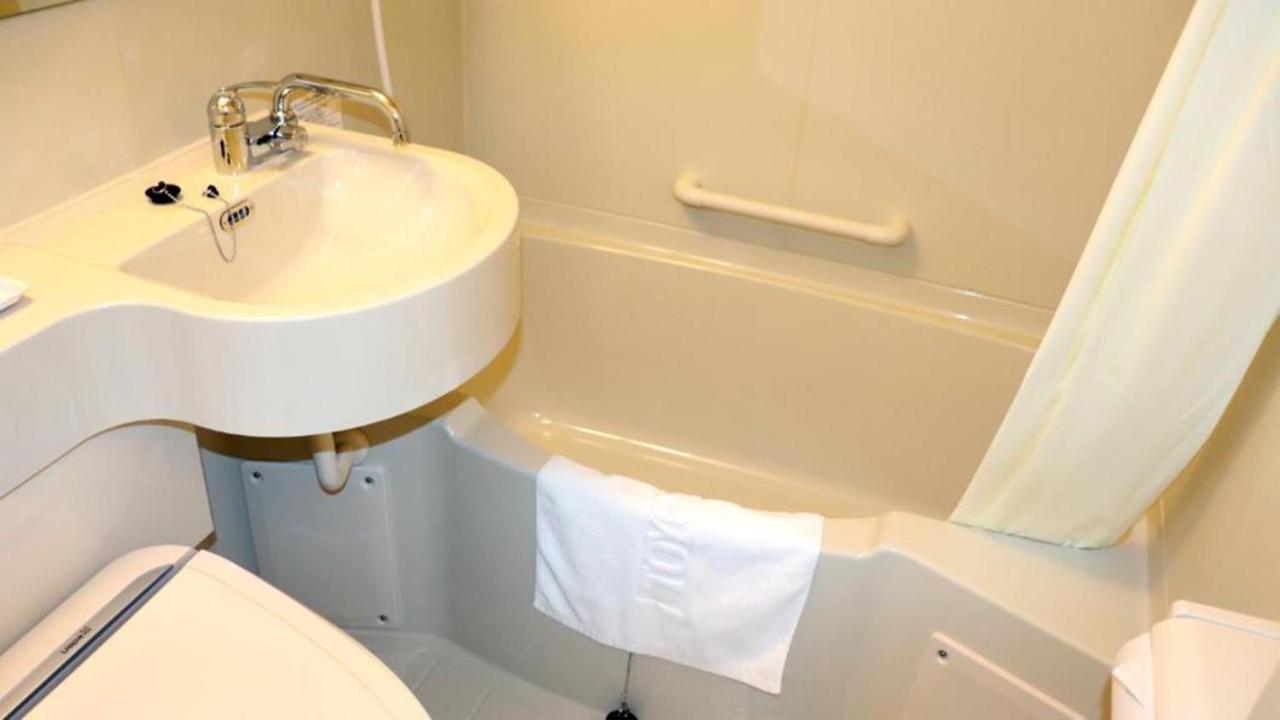 Toyoko Inn Nagareyama-Otakanomori Ekimae Dış mekan fotoğraf