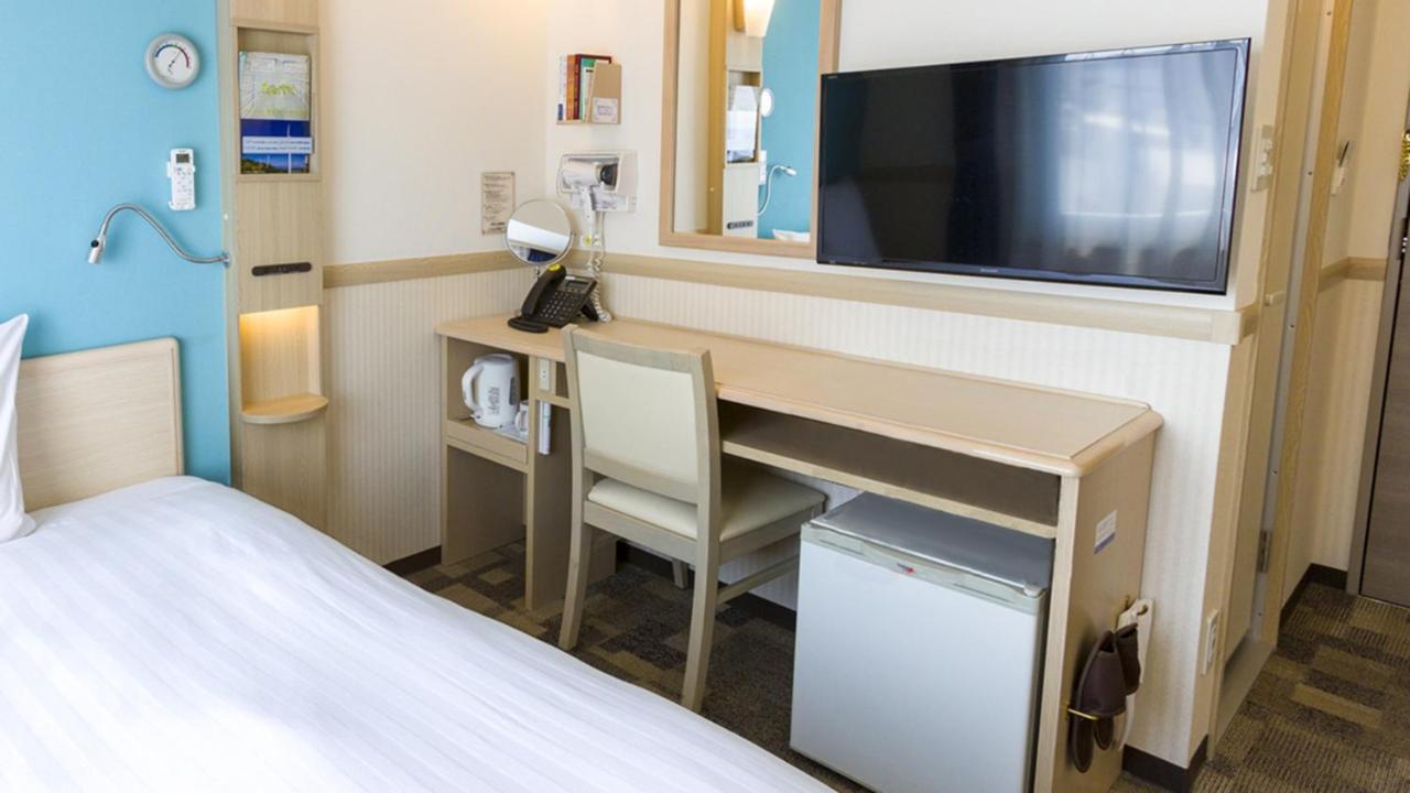 Toyoko Inn Nagareyama-Otakanomori Ekimae Dış mekan fotoğraf